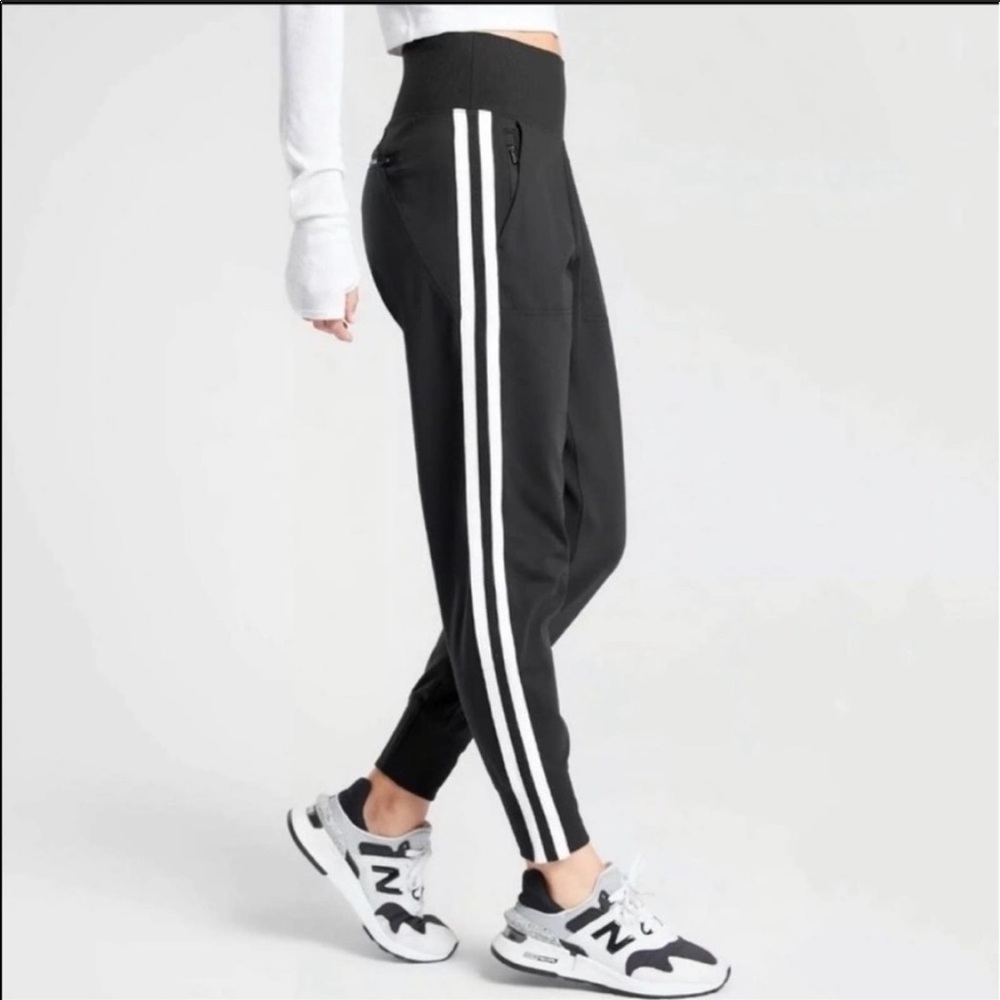 Athleta Venice Jogger Size S/M